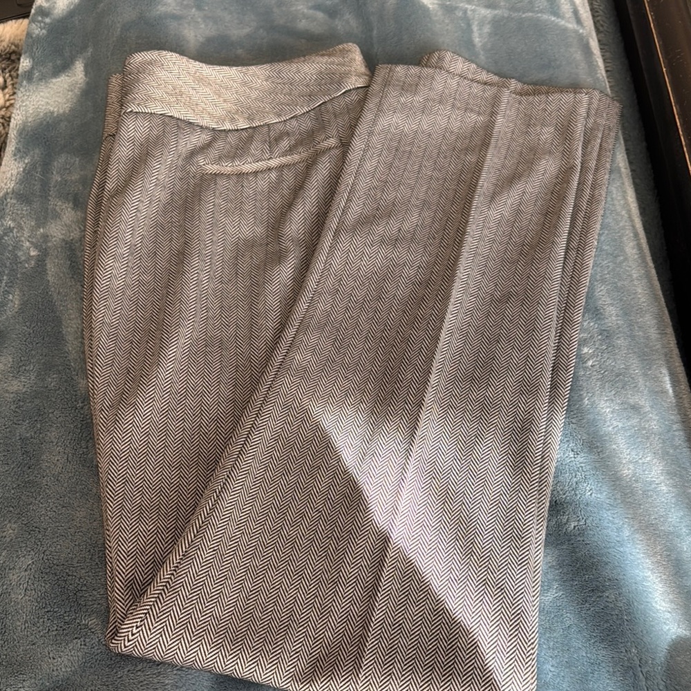 Vince Camuto Gray Herringbone Pants
